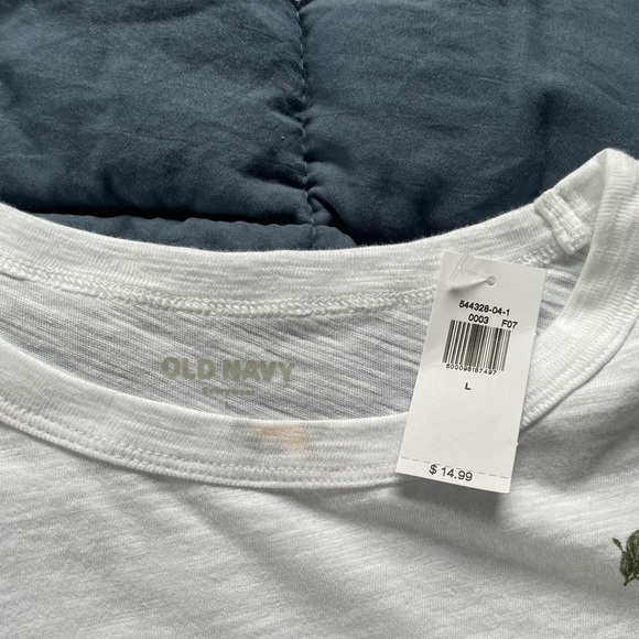 NWT Old Navy EveryWear Printed Sub-Knit T - Picture 4 of 4